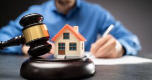 real estate lawyers in dubai