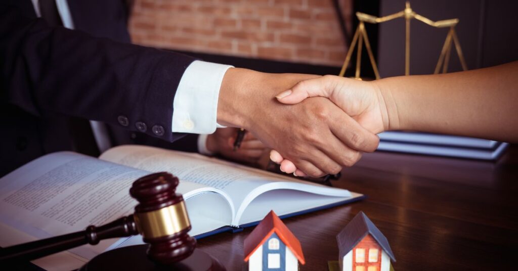 Property lawyer solving disputes in Dubai