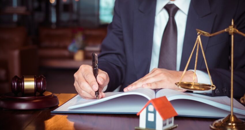 Real estate Lawyer